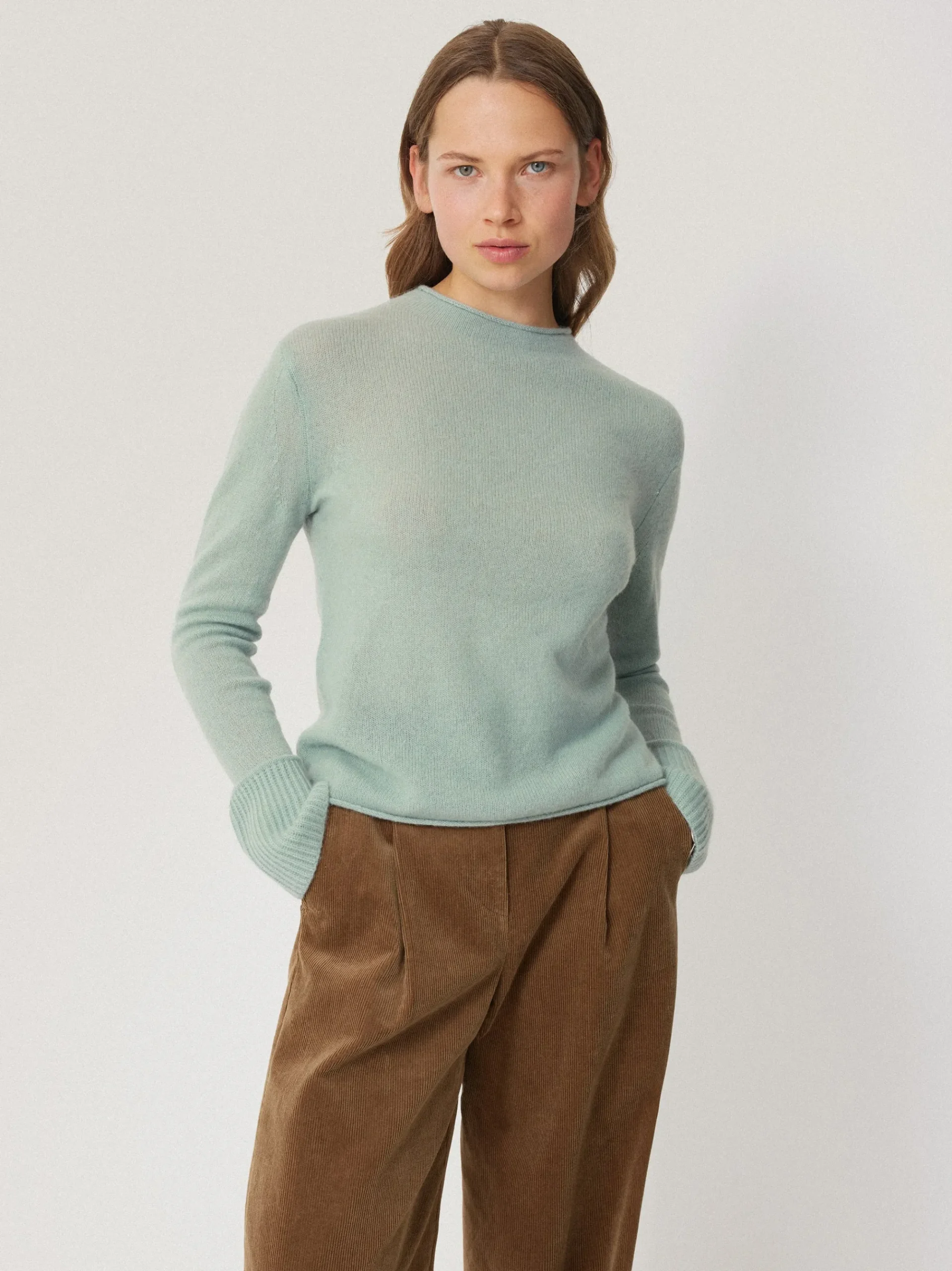cloud_cashmere_eldon_jump_2-4.webp Jigsaw Cloud Cashmere Eldon Jumper