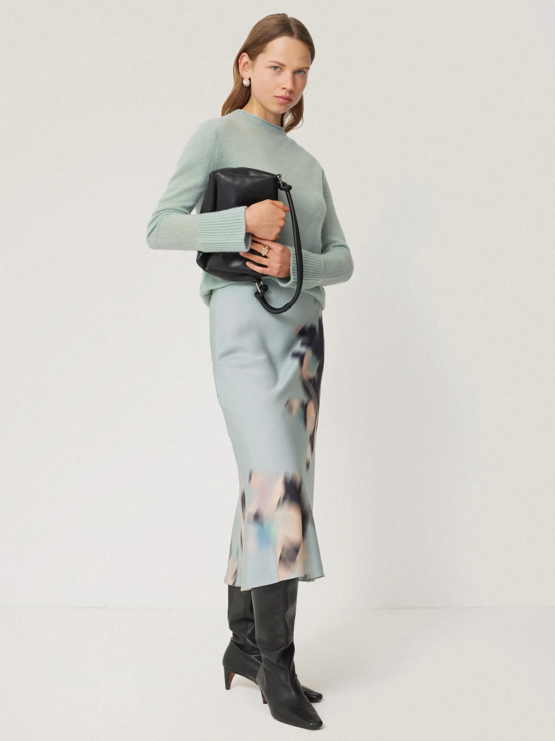 cloud_cashmere_eldon_jump_9.webp Jigsaw Cloud Cashmere Eldon Jumper
