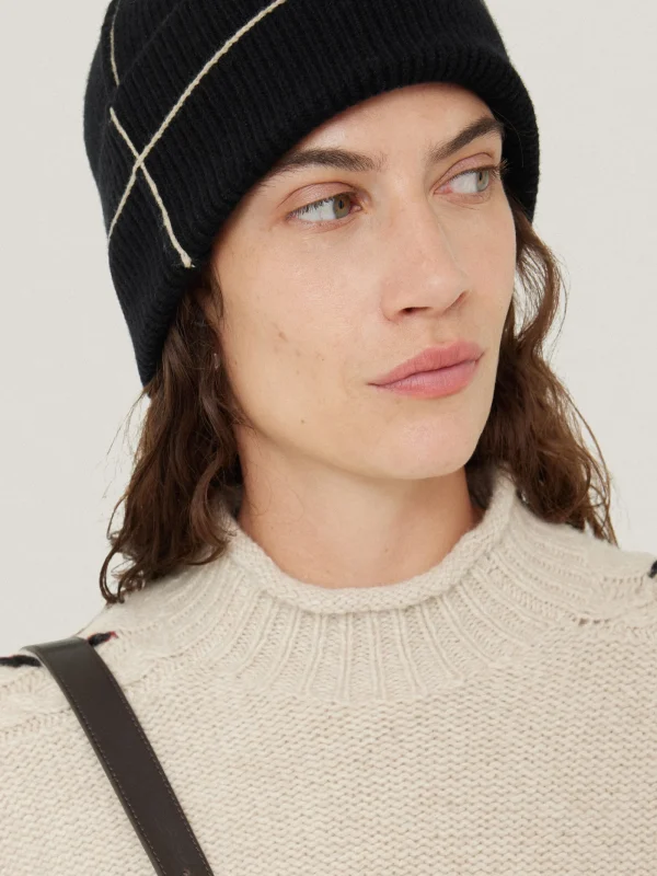 Jigsaw Contrast Stitch Beanie