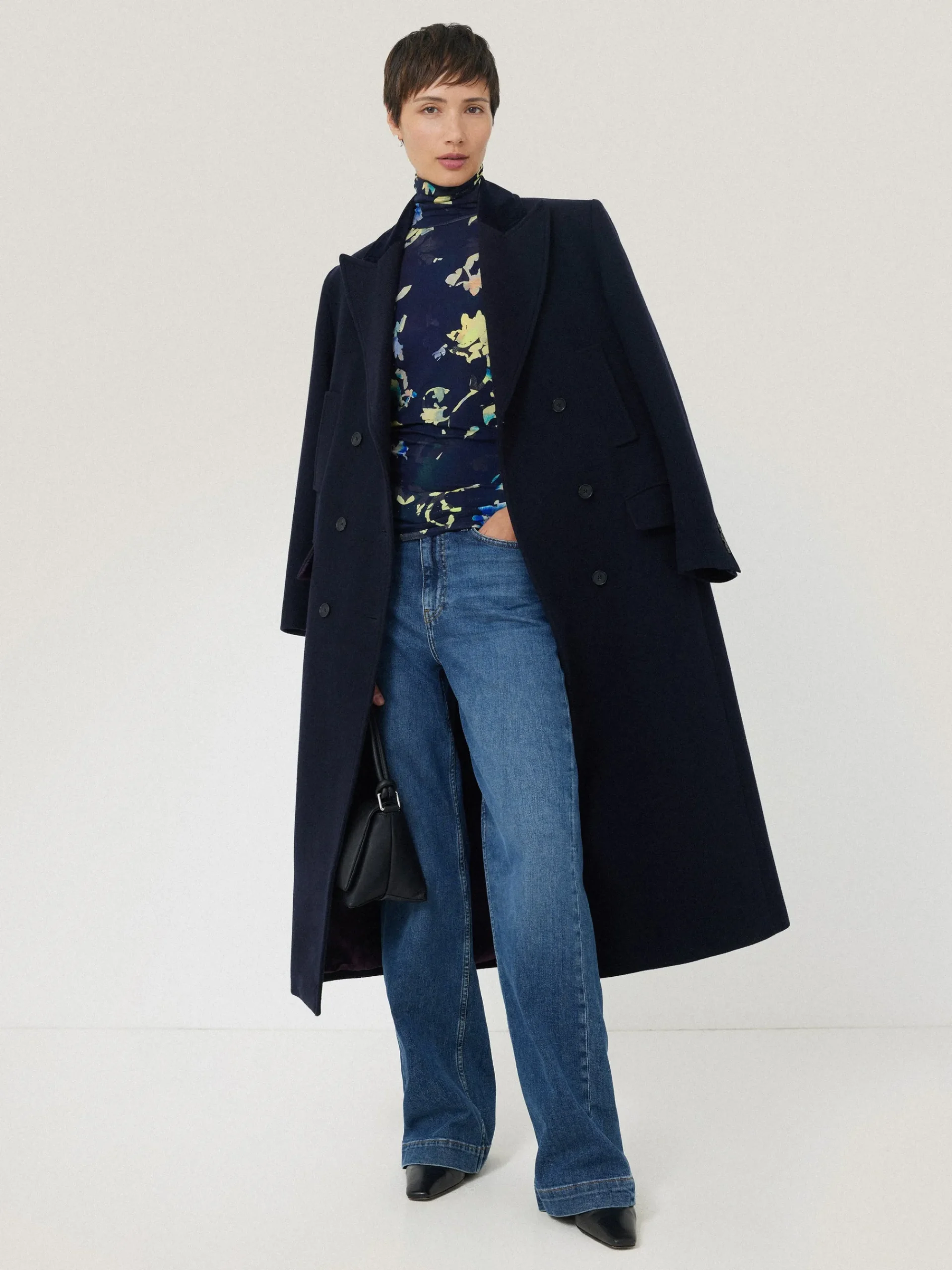 hidden_floral_jersey_polo_4.webp Jigsaw Hidden Floral Jersey Polo