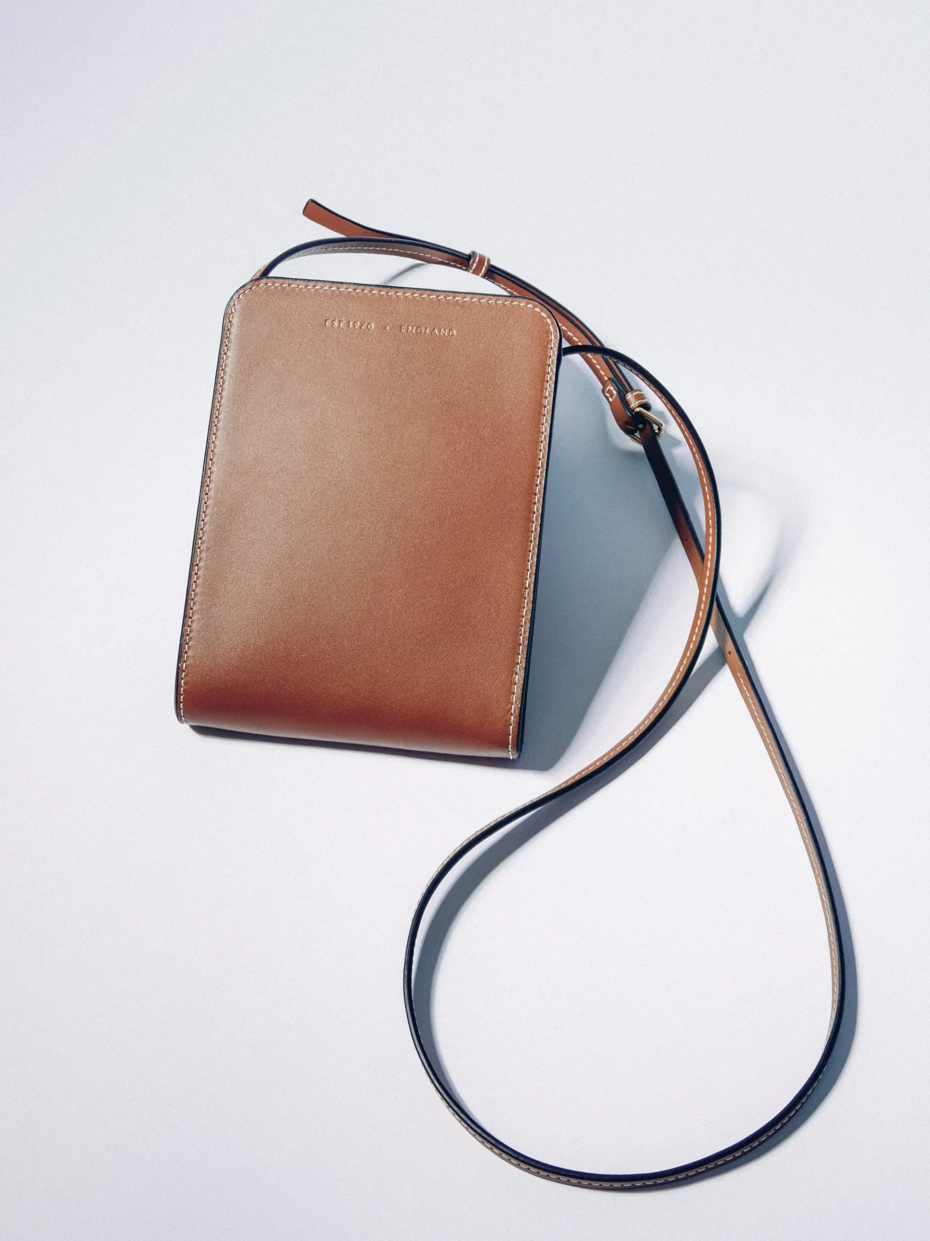 leather_crossbody_phone_b_0-2.webp Jigsaw Leather Crossbody Phone Bag