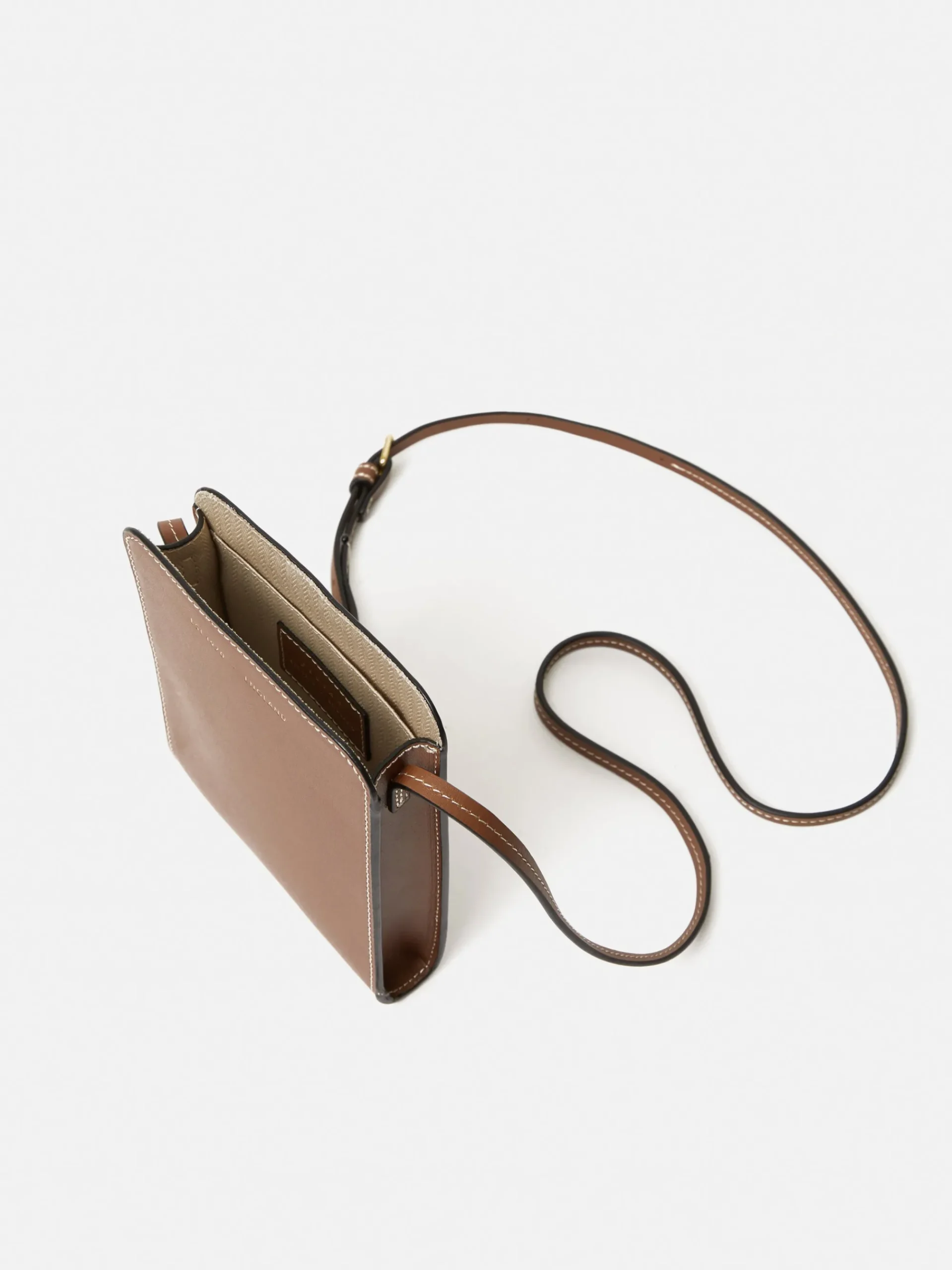 leather_crossbody_phone_b_4-2.webp Jigsaw Leather Crossbody Phone Bag