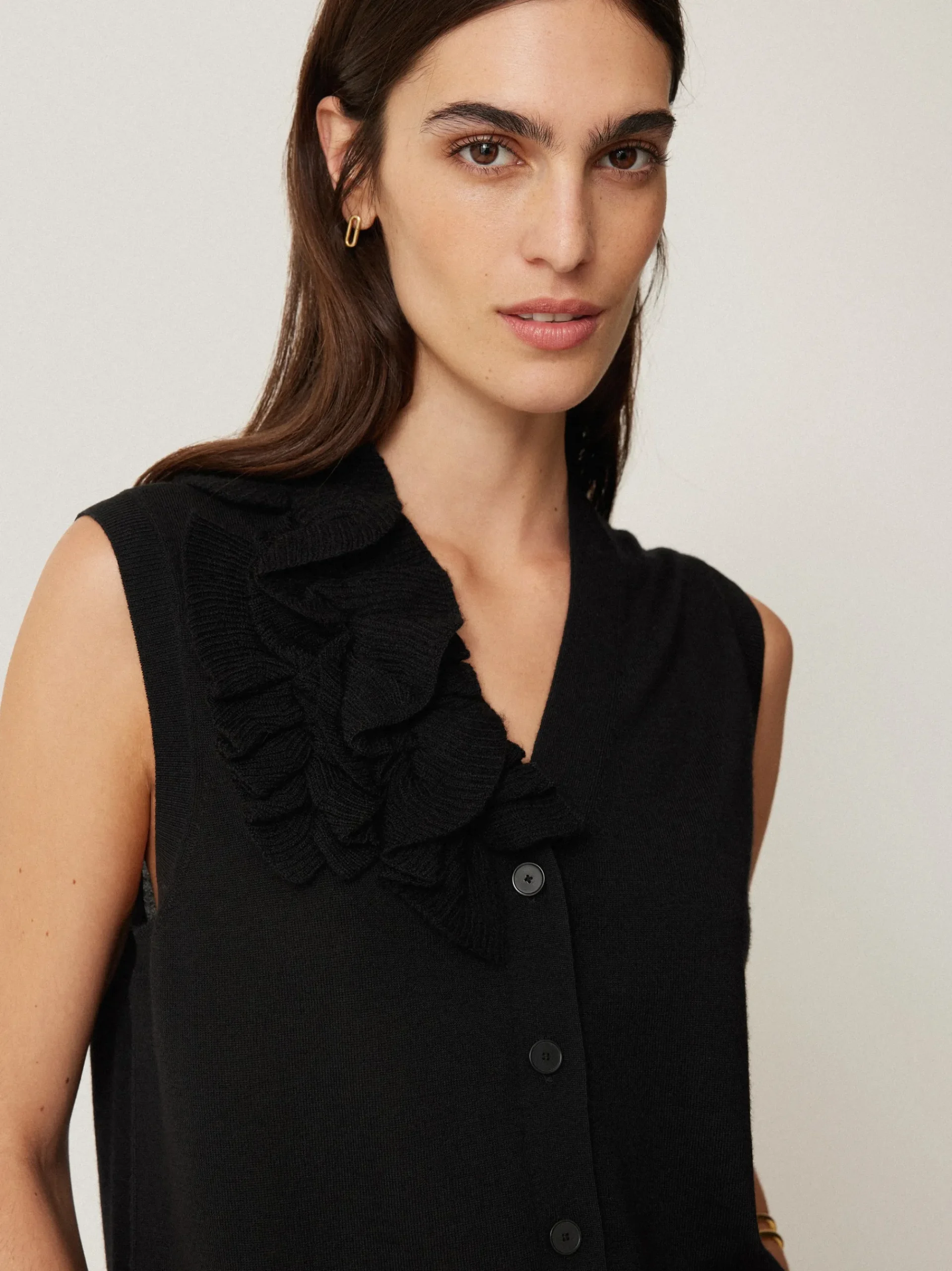 merino_ruffle_waistcoat_1.webp Jigsaw Merino Ruffle Waistcoat