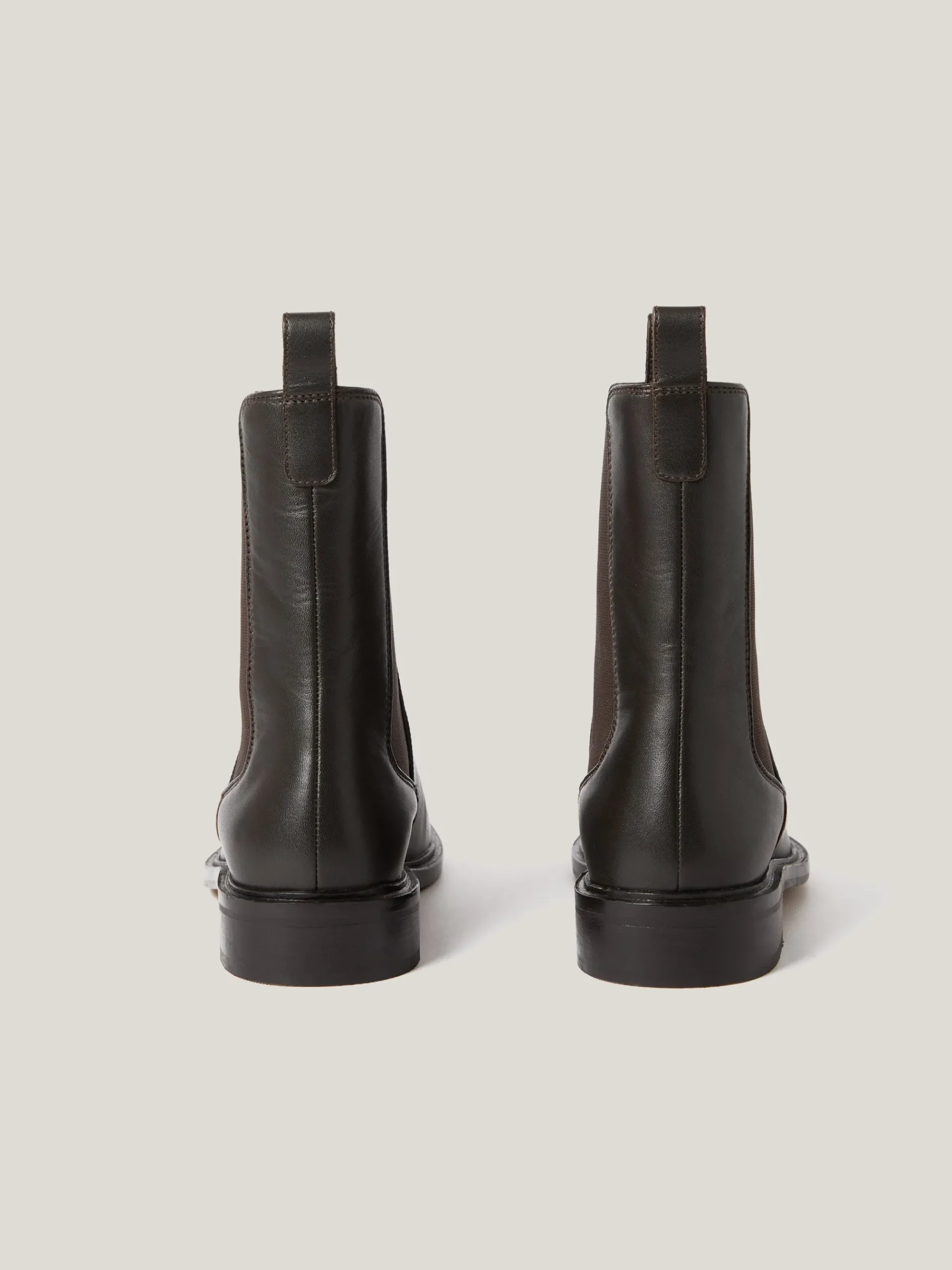 pembridge_leather_chelsea_4-1.webp Jigsaw Pembridge Leather Chelsea Boot