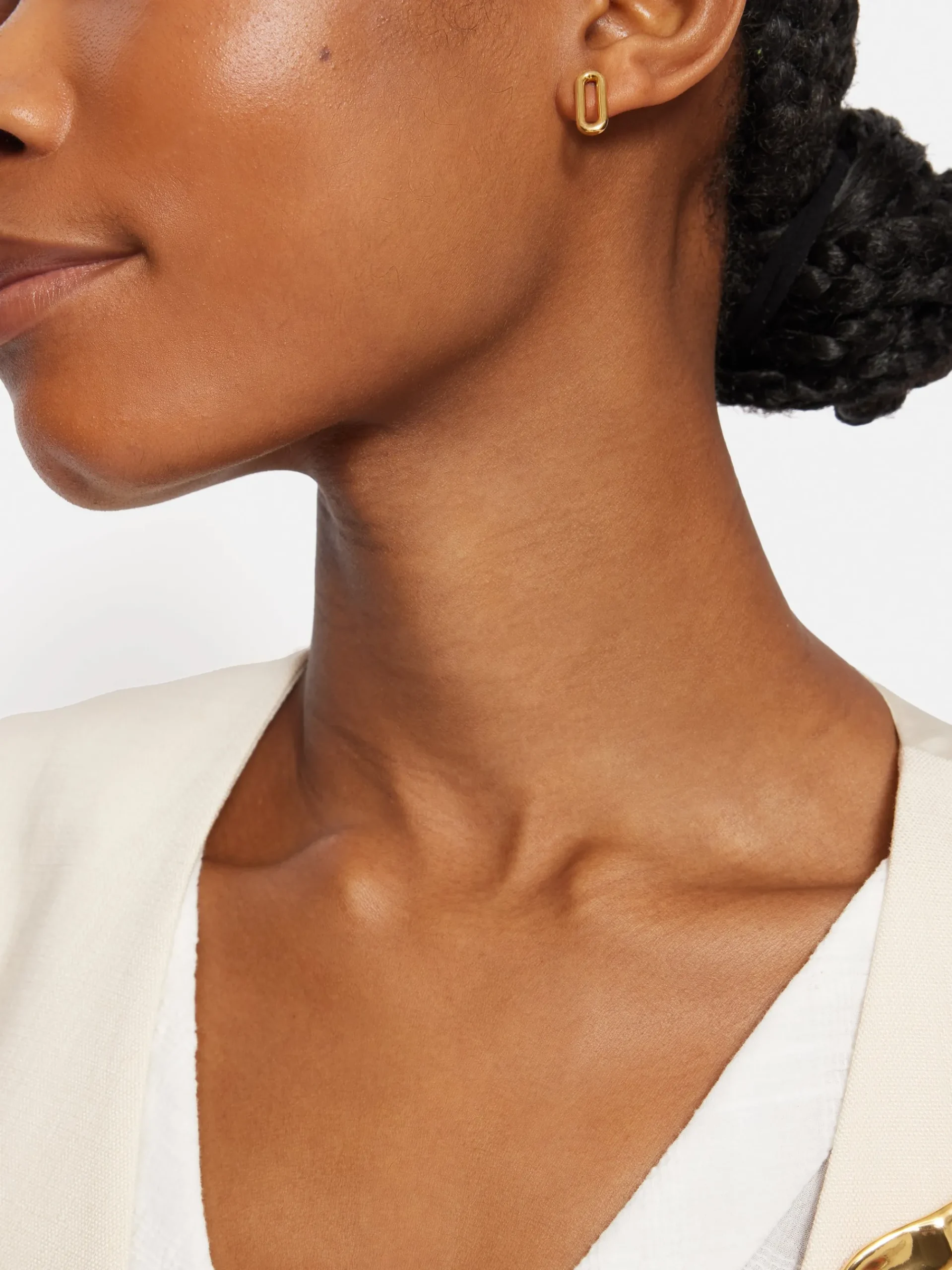 small_link_stud_earrings_1-1.webp Jigsaw Small Link Stud Earrings